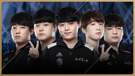 仅21场！杰伦·布朗成为队史开赛最快达成600+100+100的球员