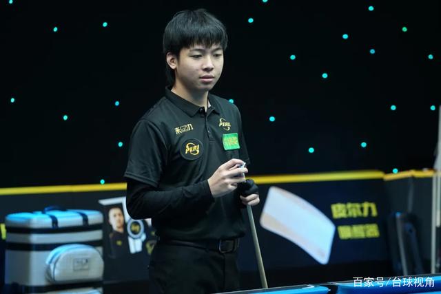 队报：里昂计划1月引进一名中卫，已经联系了切尔西的迪萨西