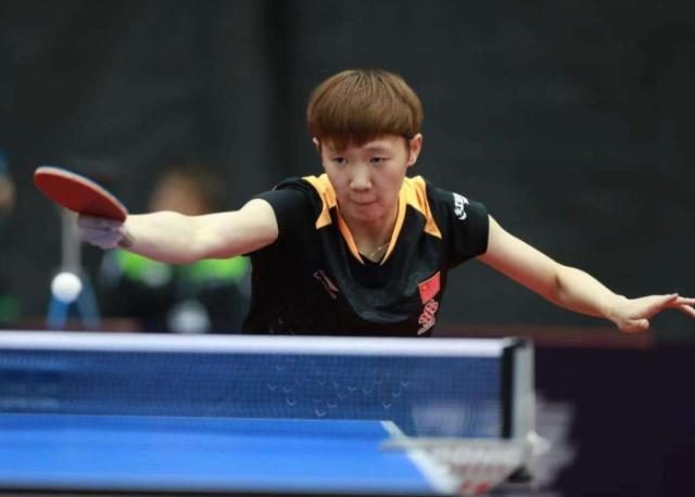 袁甲：成都个别球迷对阿奇姆彭种族歧视的行为必须严惩